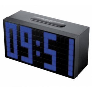 Plastikowy zegar LED z alarmem, funkcj drzemki i wtyczk. 